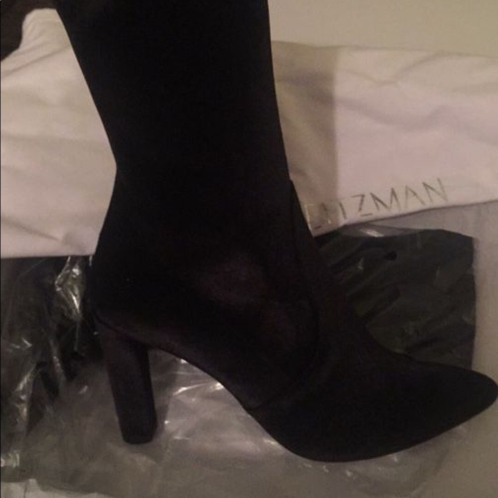 Stuart Weitzman clinger booties
